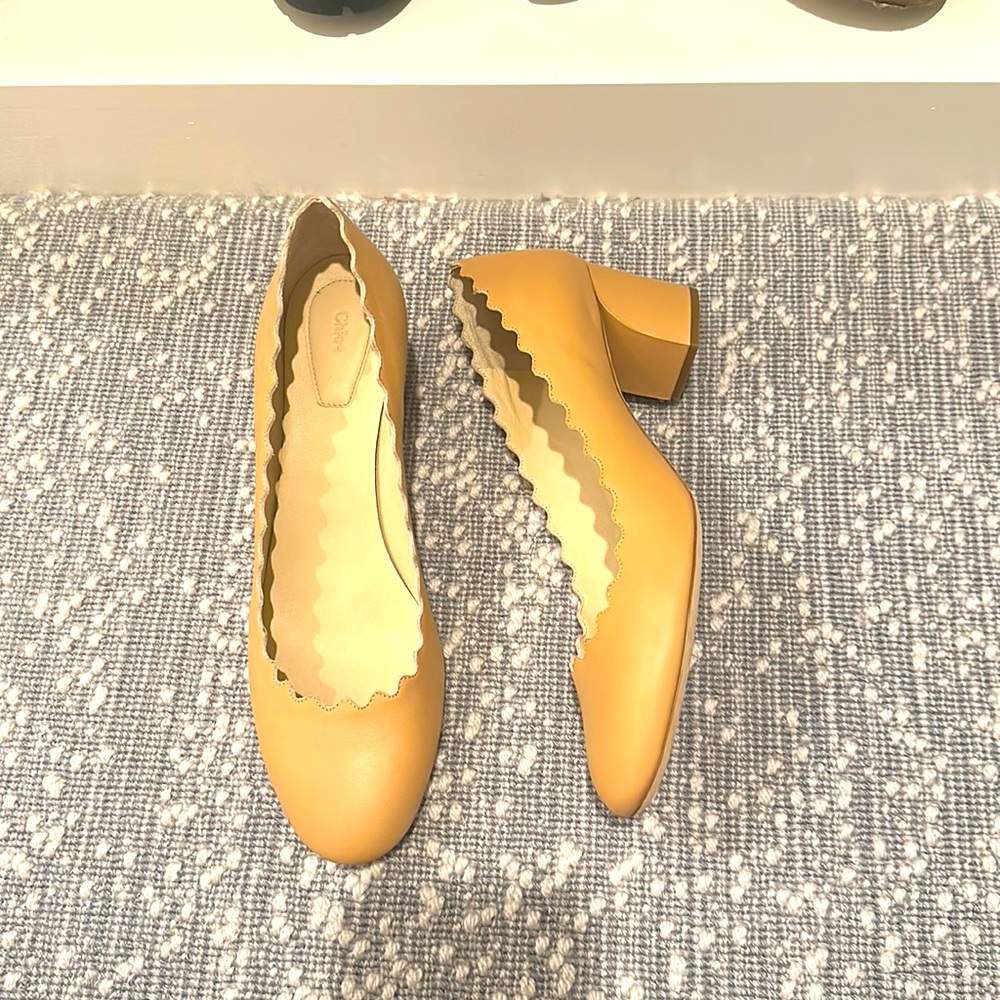 Chloe scalloped leather pump with 2” stacked heel. Size 42. Like new condition!